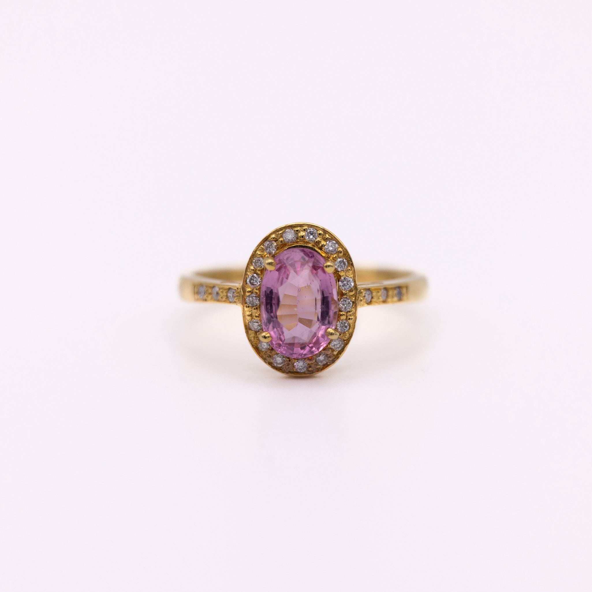 14 Karat Gelbgold Ring mit pinken Spinel und Diamanten
